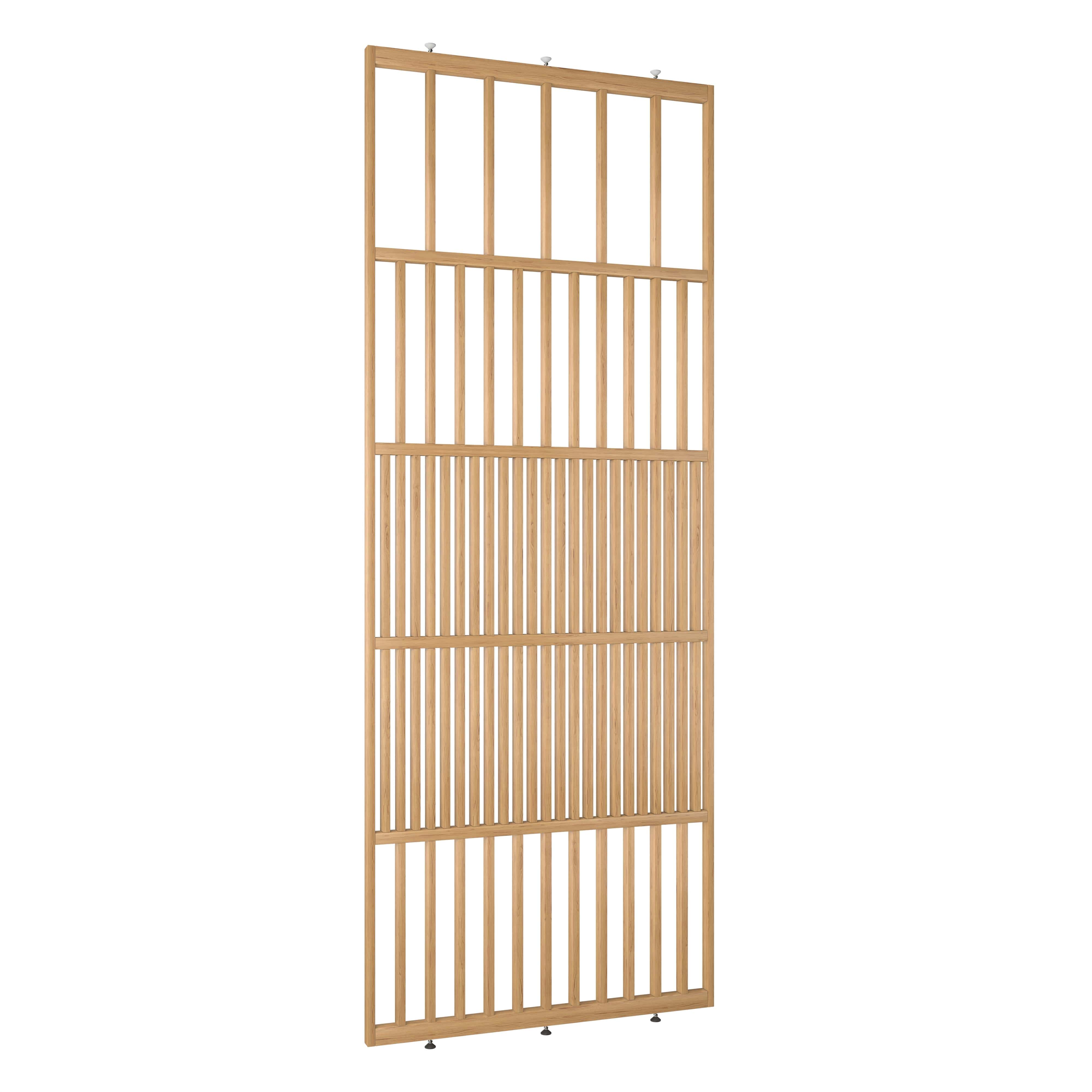 Houten roomdivider van gelakt massief eiken, ontworpen voor een strakke, hotel chique uitstraling. Een elegante toevoeging aan elk interieur
