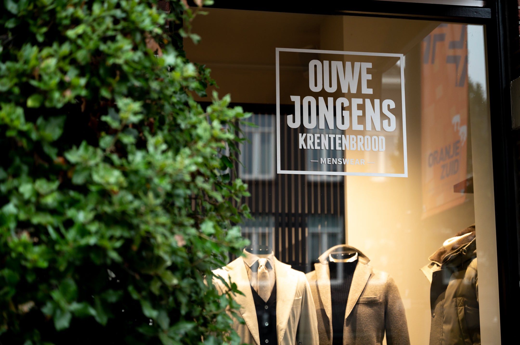 Houten roomdividers winkeletalage