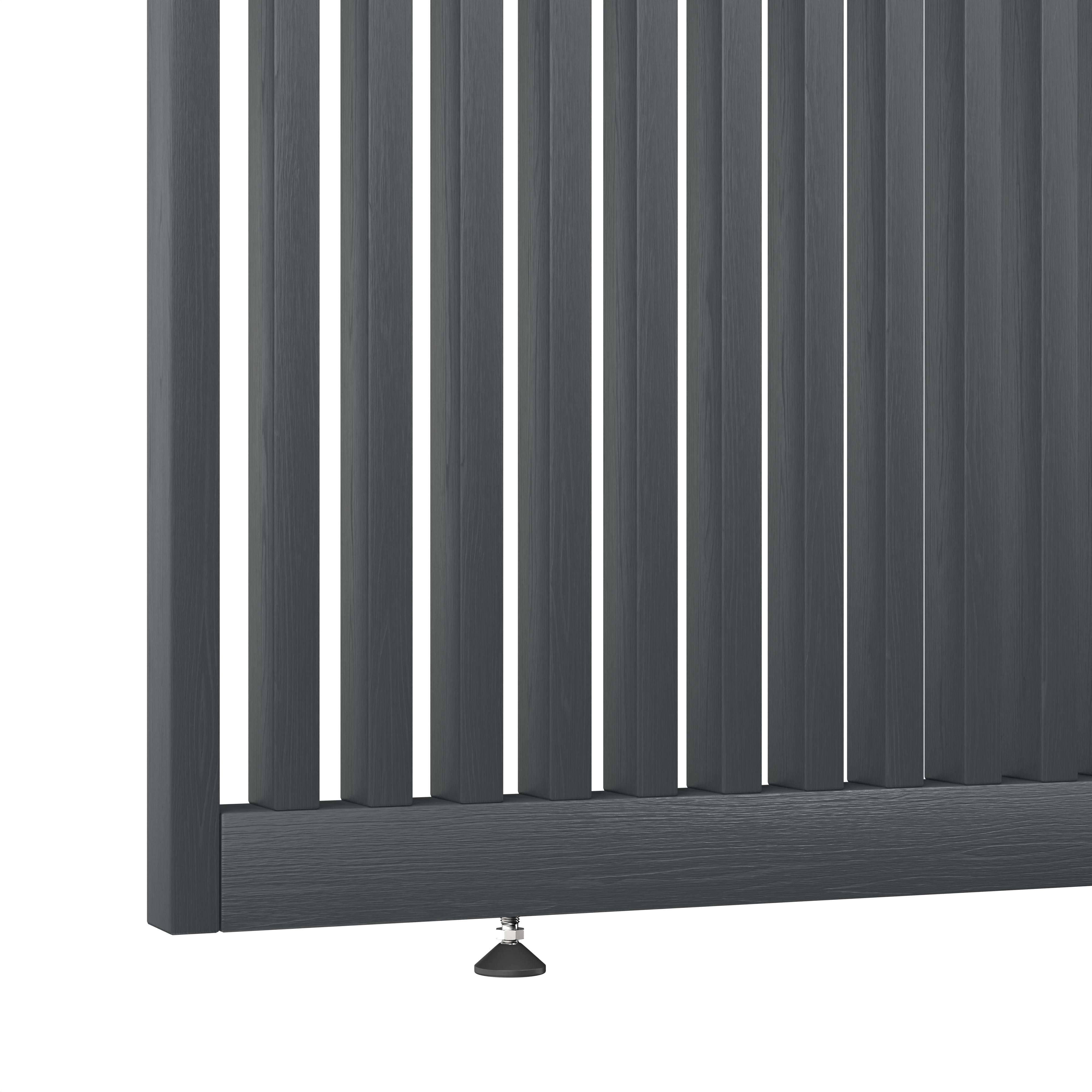 Stelvoetjes aan boven- en onderzijde van roomdivider op maat Original RAL 7021