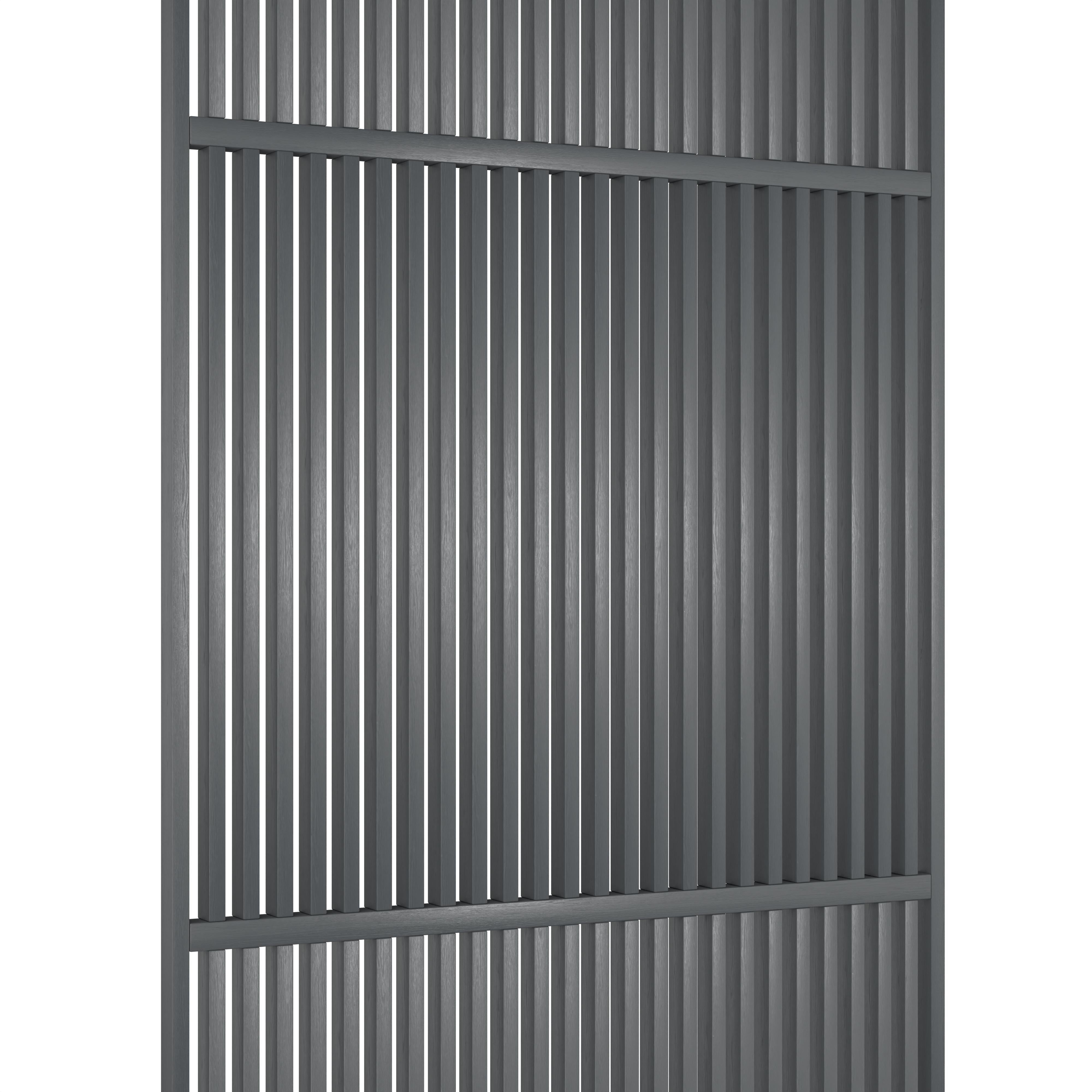 Detail van lattenstructuur in massief eiken roomdivider RAL 7021